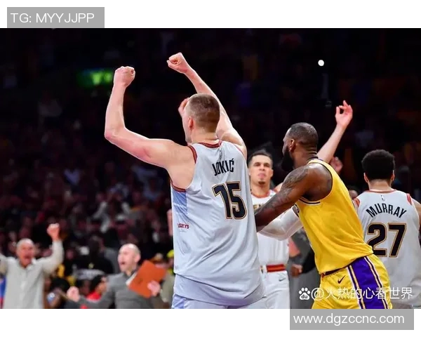 湖人勇士精彩对决全场回放高清版重温经典瞬间与赛场激情